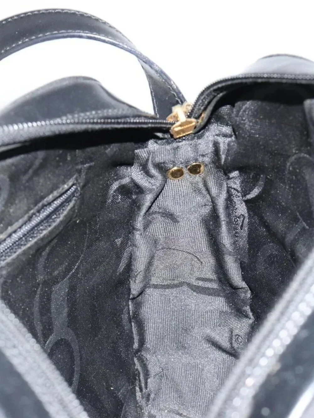 Salvatore Ferragamo Shoulder Bag Patent Leather Black Gold Auth BA13465